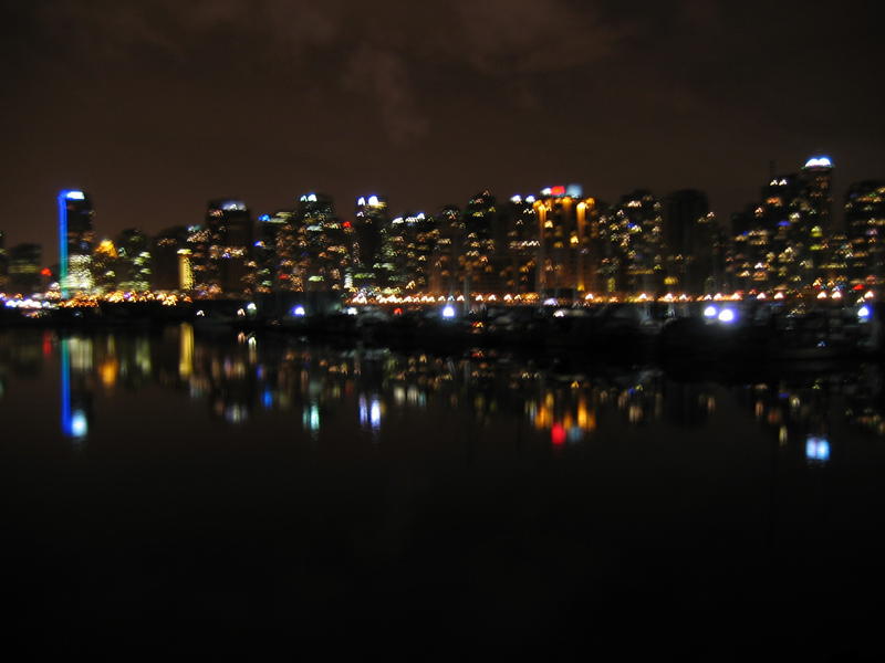 [2005_12_24-christmasnight-stanleypark/19_31_01.jpg]