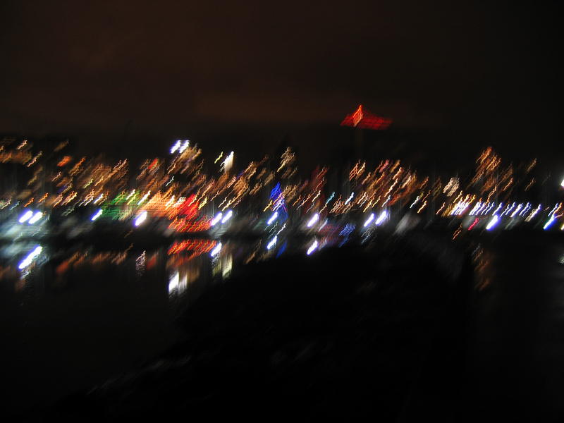 [2005_12_24-christmasnight-stanleypark/19_31_14.jpg]