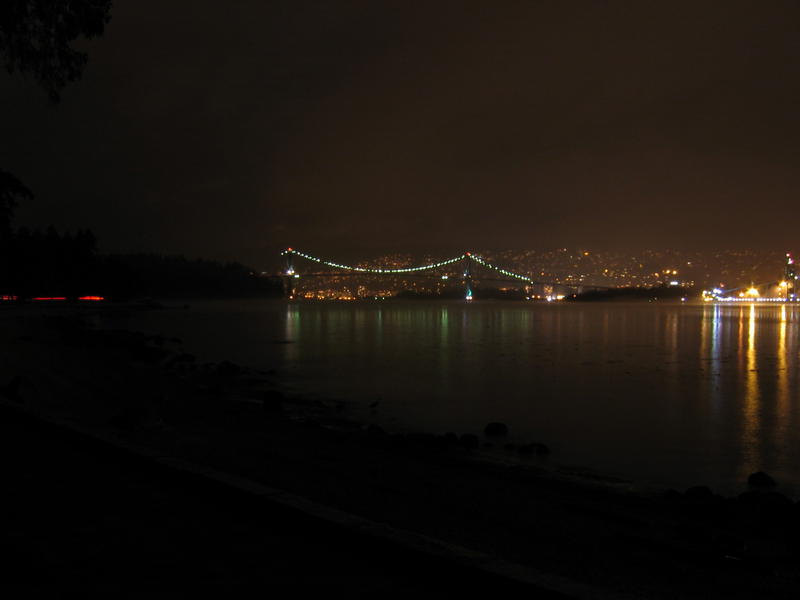 [2005_12_24-christmasnight-stanleypark/20_02_08.jpg]