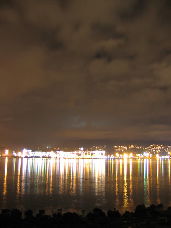 [2005_12_24-christmasnight-stanleypark/20_08_18.jpg]