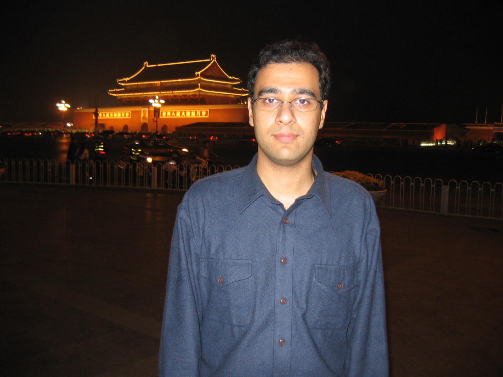 [2006_10-Beijing-China/2006_10_12-03_57_16.jpg]