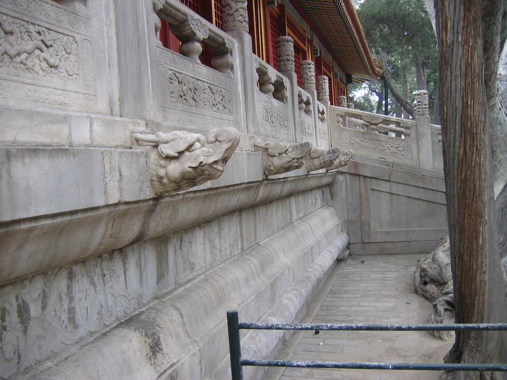 [2006_10-Beijing-China/2006_10_13-21_14_59.jpg]
