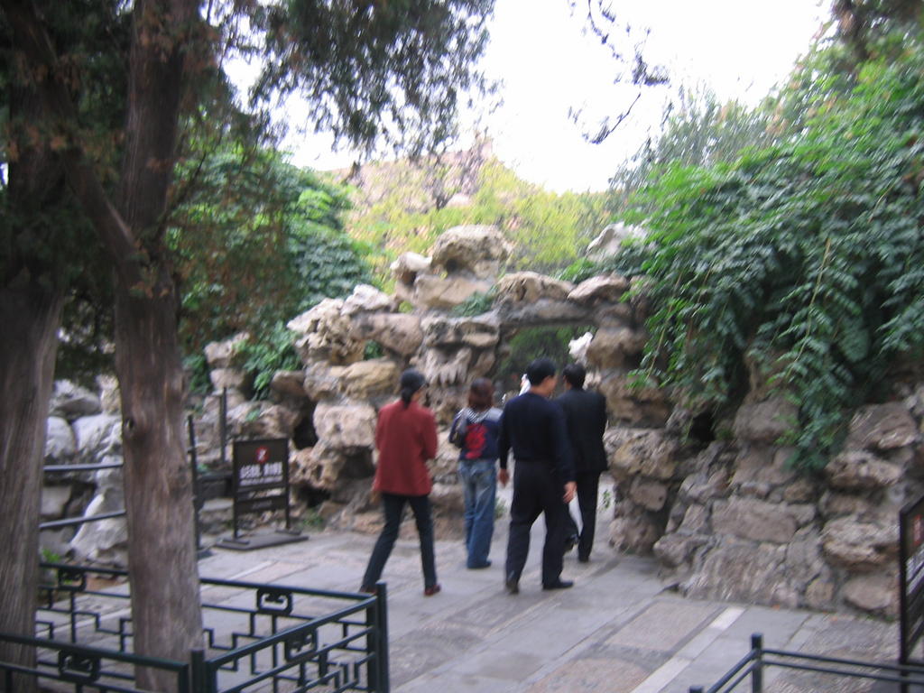 [2006_10-Beijing-China/2006_10_13-21_23_03.jpg]