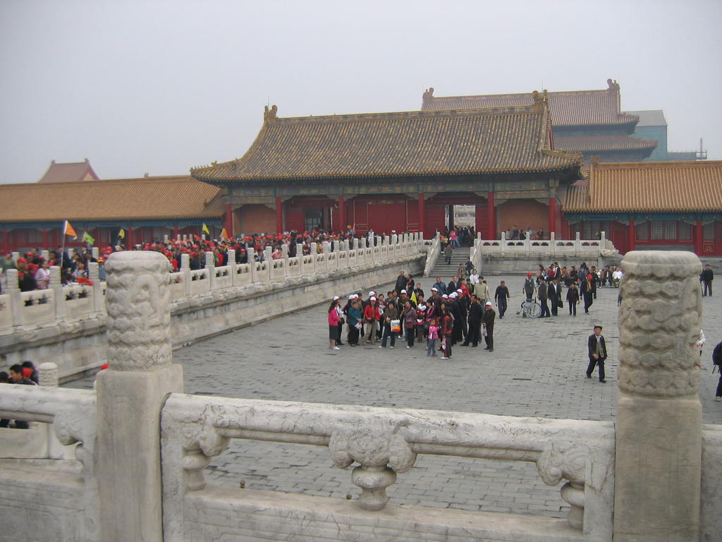 [2006_10-Beijing-China/2006_10_13-21_40_14.jpg]