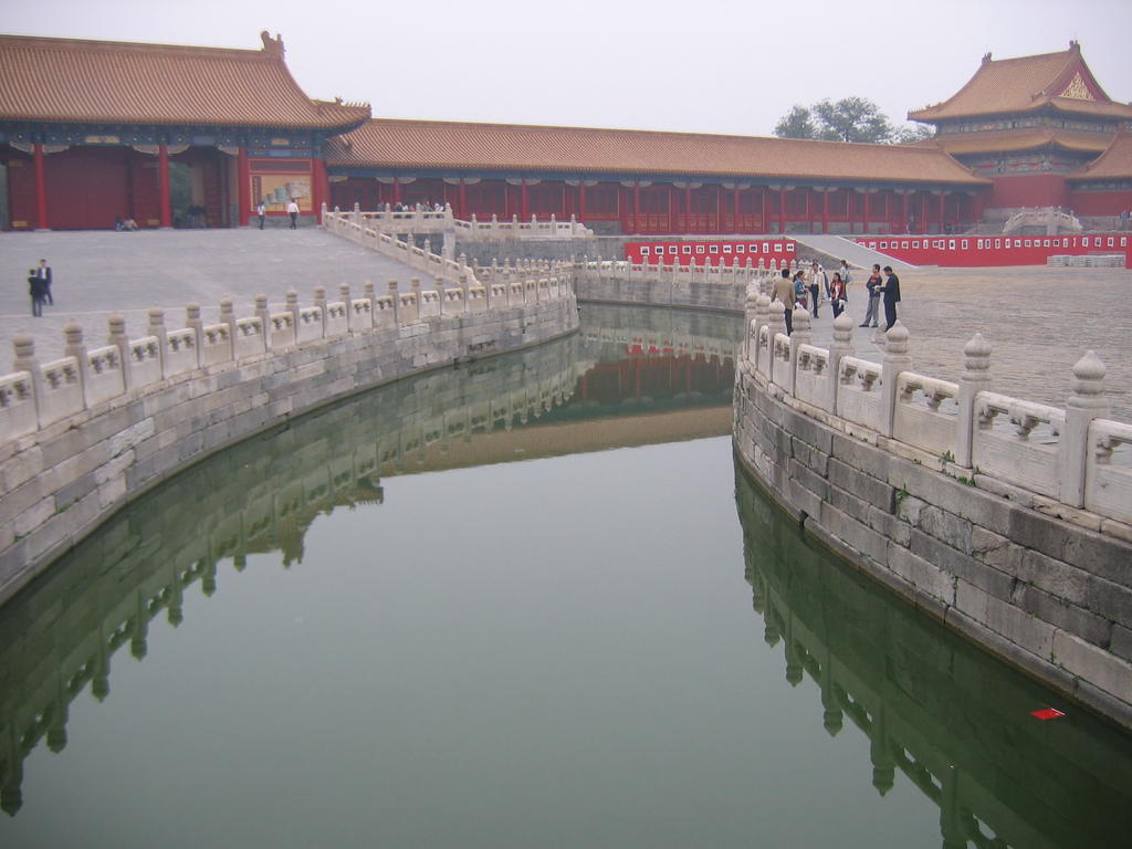 [2006_10-Beijing-China/2006_10_13-22_03_26.jpg]