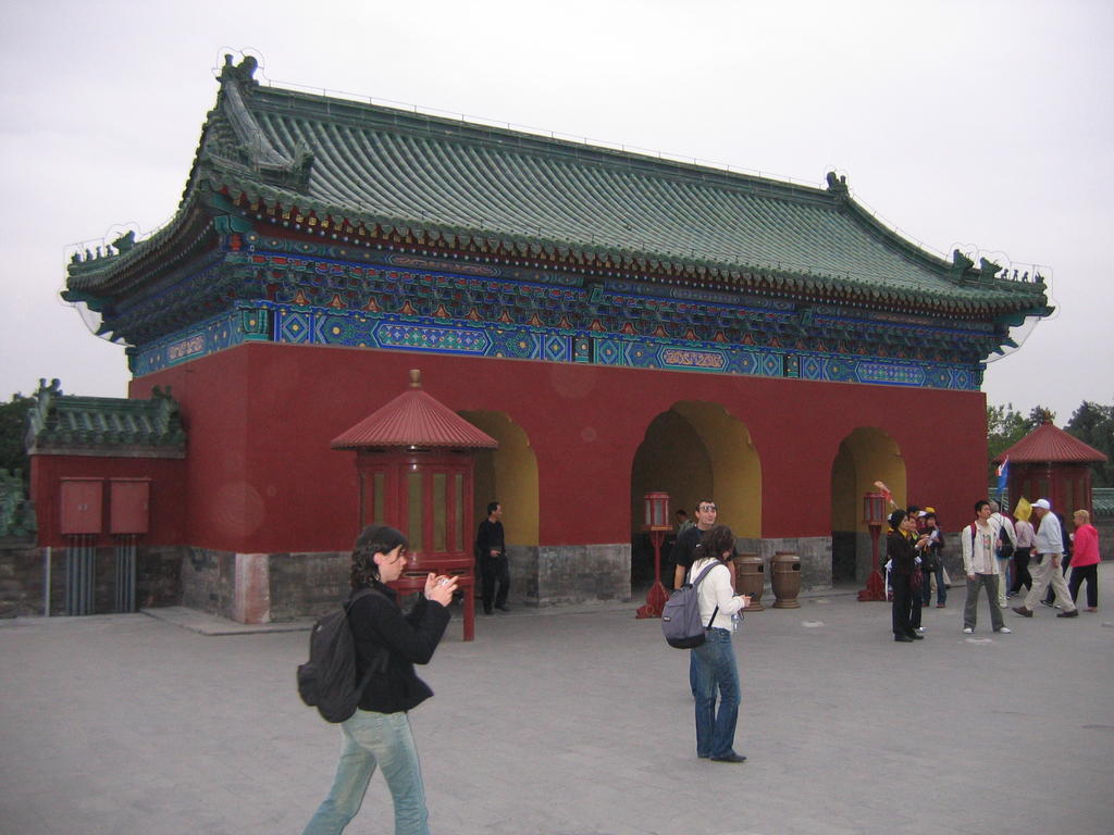 [2006_10-Beijing-China/2006_10_14-02_02_07.jpg]