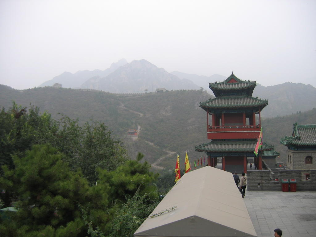 [2006_10-Beijing-China/2006_10_14-18_48_17.jpg]