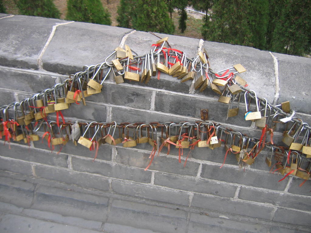 [2006_10-Beijing-China/2006_10_14-18_56_21.jpg]