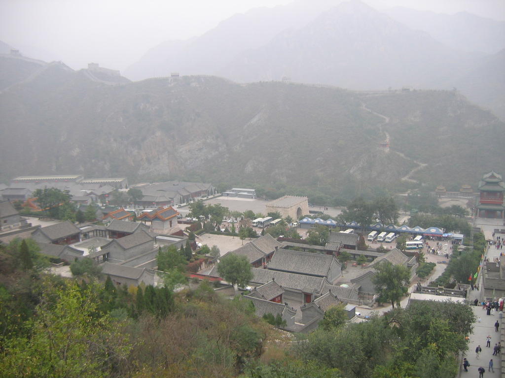 [2006_10-Beijing-China/2006_10_14-19_00_05.jpg]
