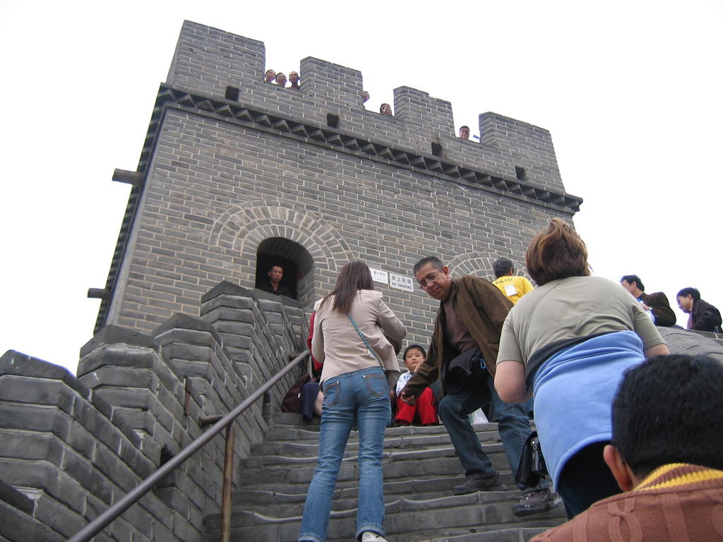 [2006_10-Beijing-China/2006_10_14-19_04_24.jpg]
