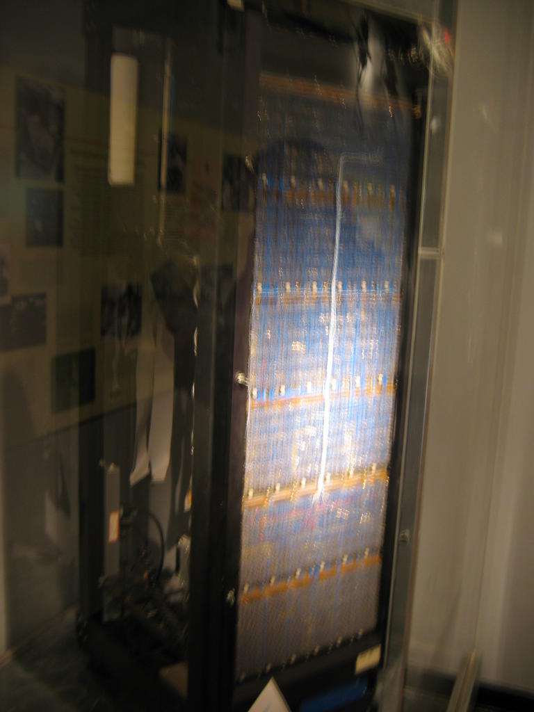 [2006_12_28-mit-museum/13_06_36.jpg]