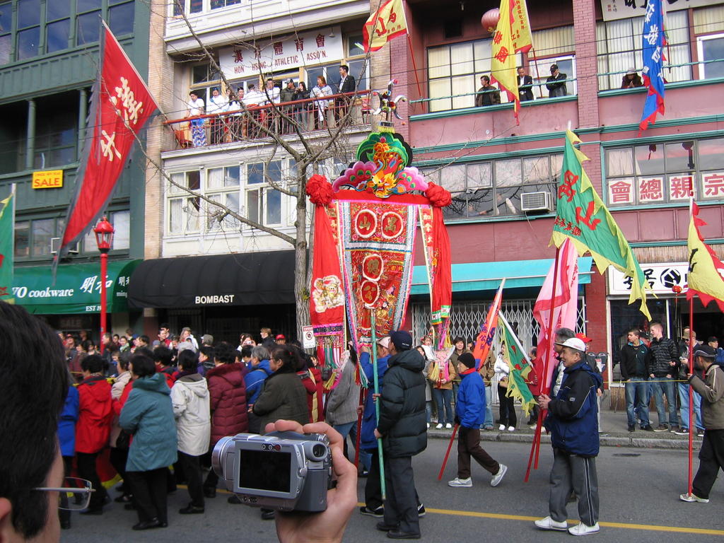[2007_02_18-chinese-new-year/12_10_56.jpg]