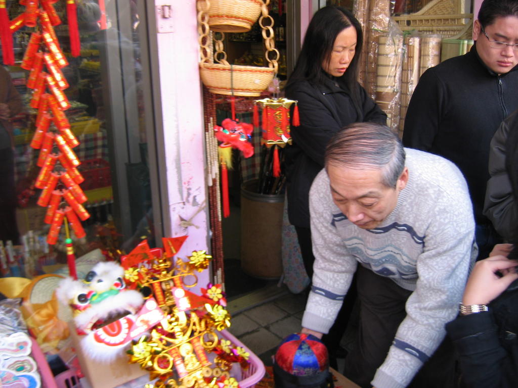 [2007_02_18-chinese-new-year/13_24_11.jpg]