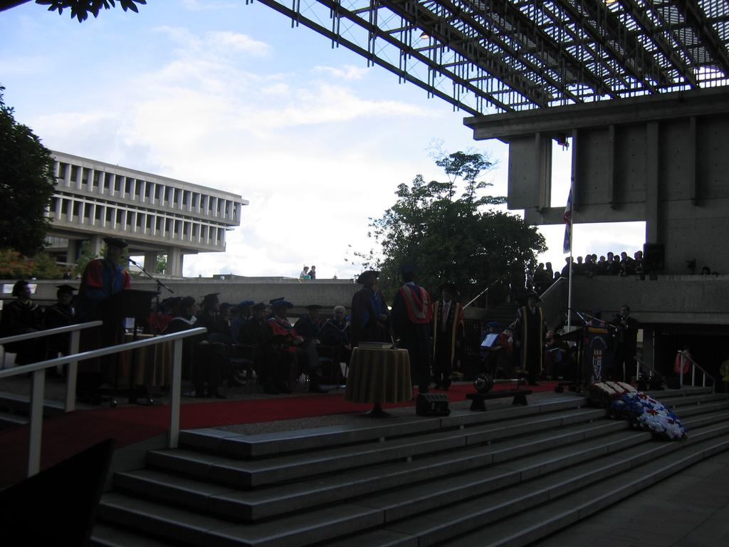 [2007_10_04-sfu-convocation/15_33_48.jpg]