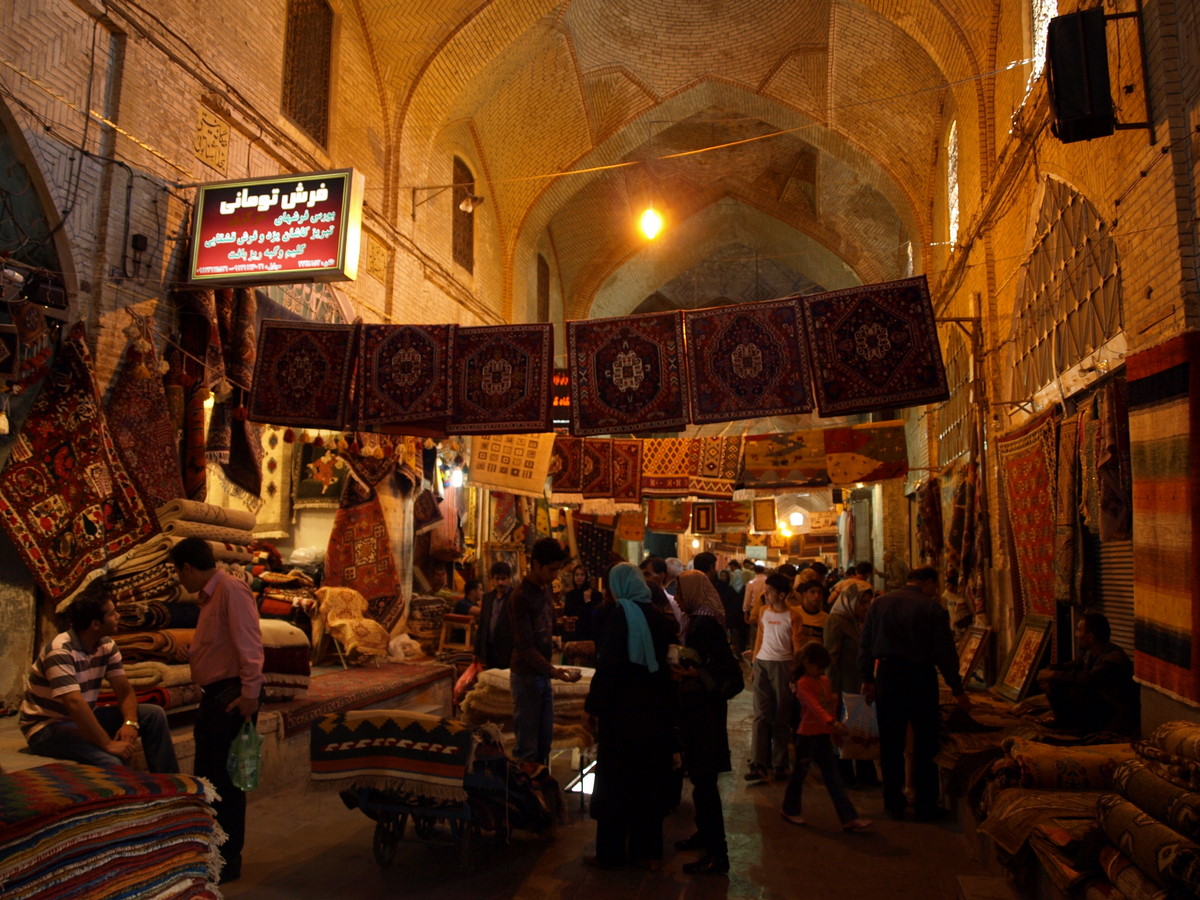 [2008-03-23_shiraz-vakil-bazar/20080323_105.JPG]