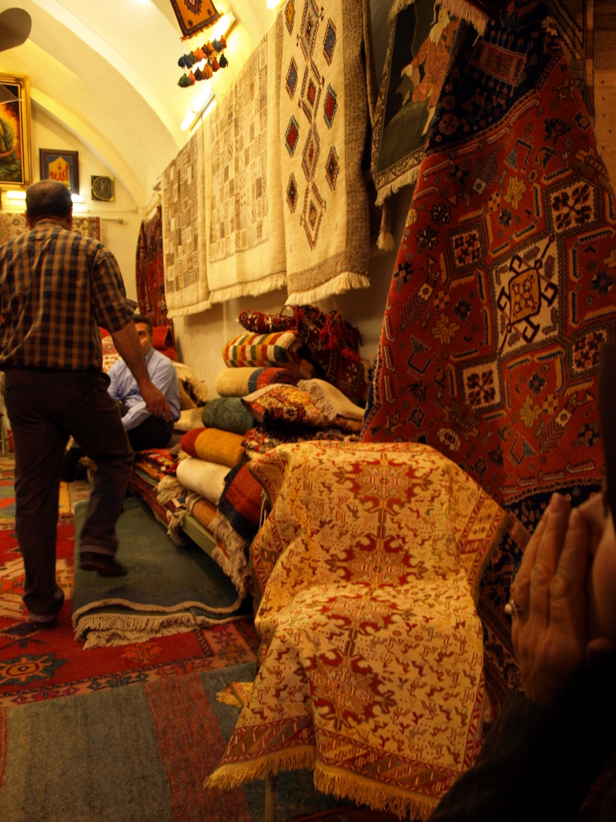[2008-03-23_shiraz-vakil-bazar/20080323_107.JPG]
