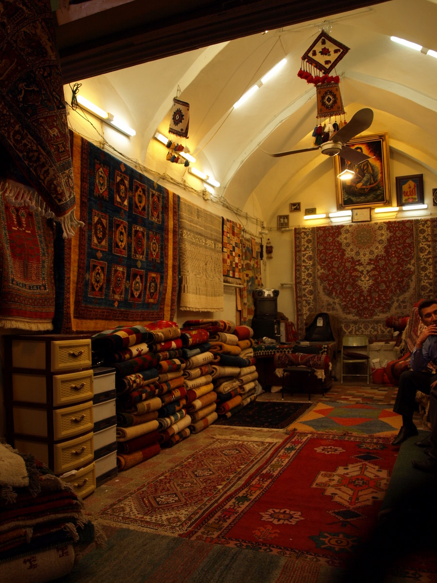 [2008-03-23_shiraz-vakil-bazar/20080323_108.JPG]