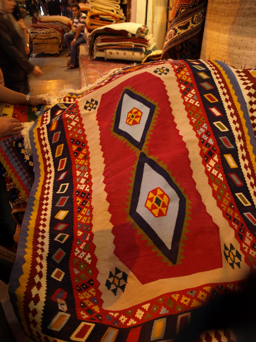 [2008-03-23_shiraz-vakil-bazar/20080323_113.JPG]