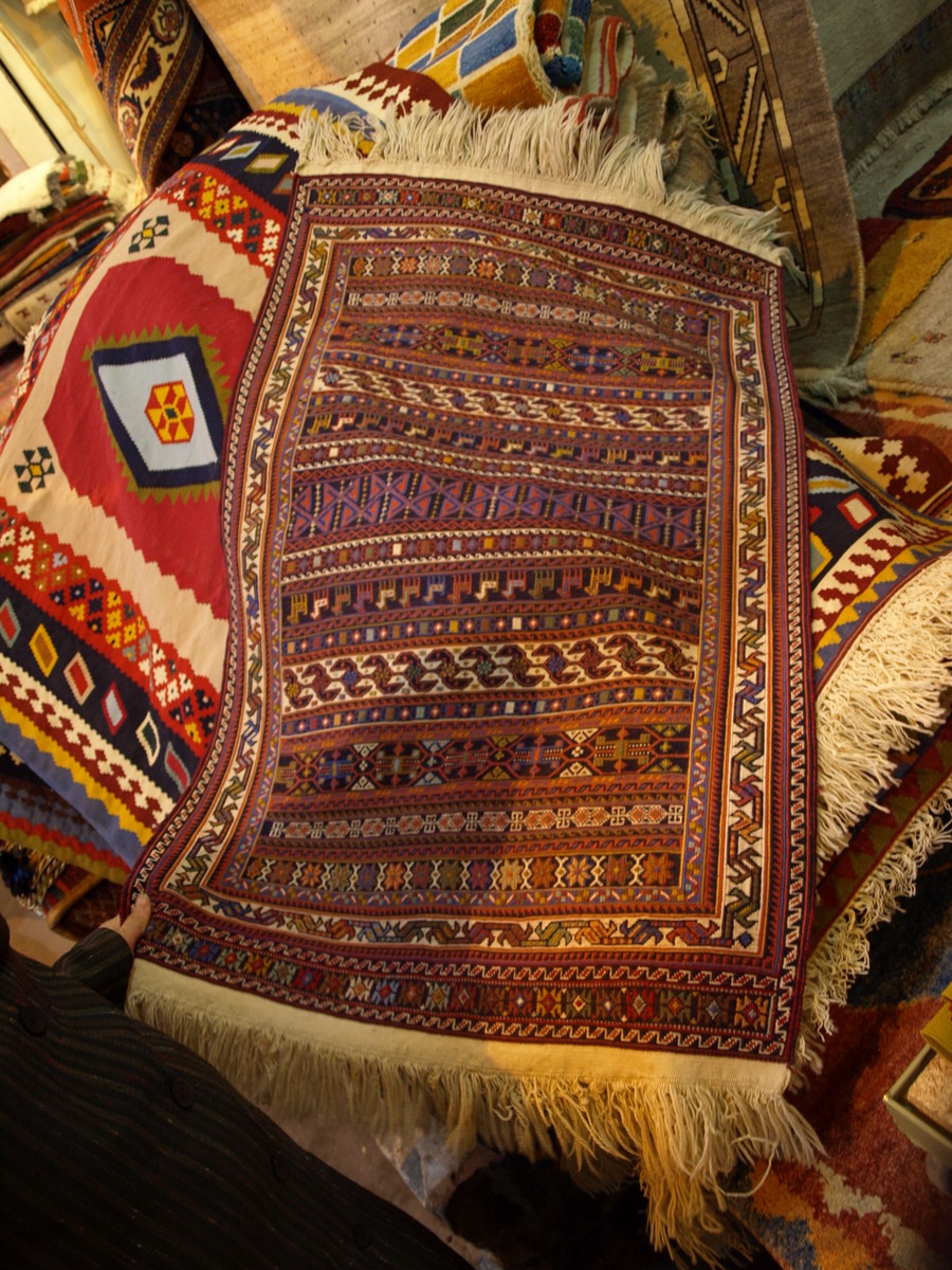 [2008-03-23_shiraz-vakil-bazar/20080323_114.JPG]