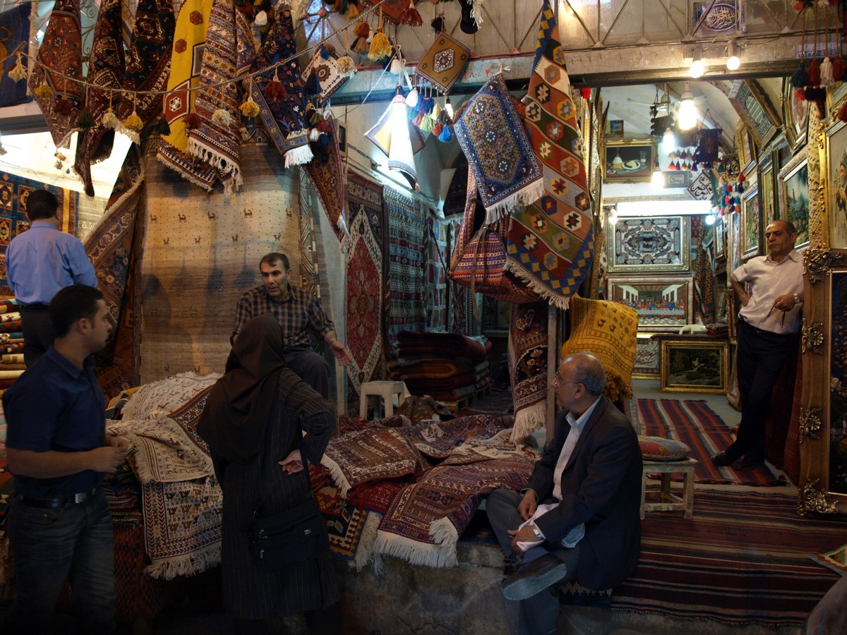 [2008-03-23_shiraz-vakil-bazar/20080323_131.JPG]