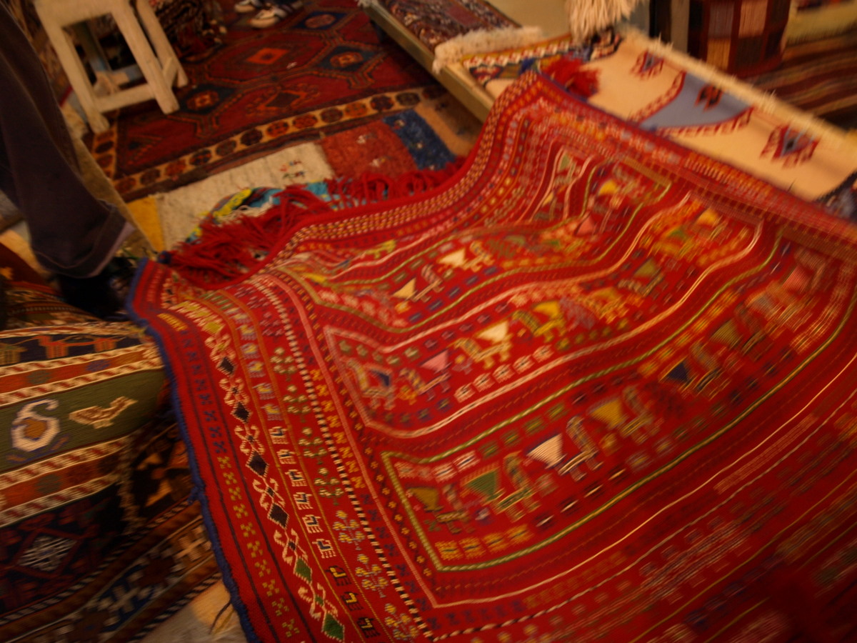 [2008-03-23_shiraz-vakil-bazar/20080323_134.JPG]