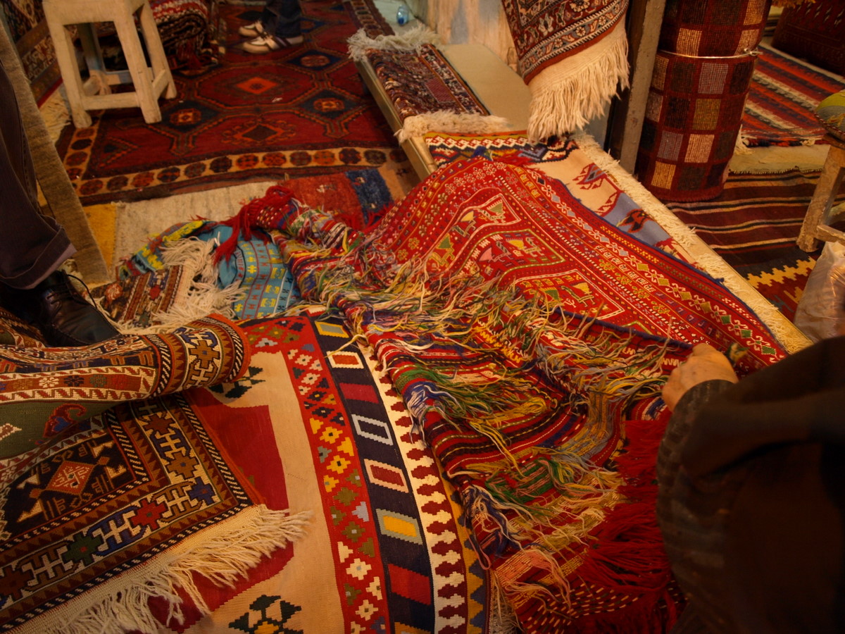 [2008-03-23_shiraz-vakil-bazar/20080323_135.JPG]