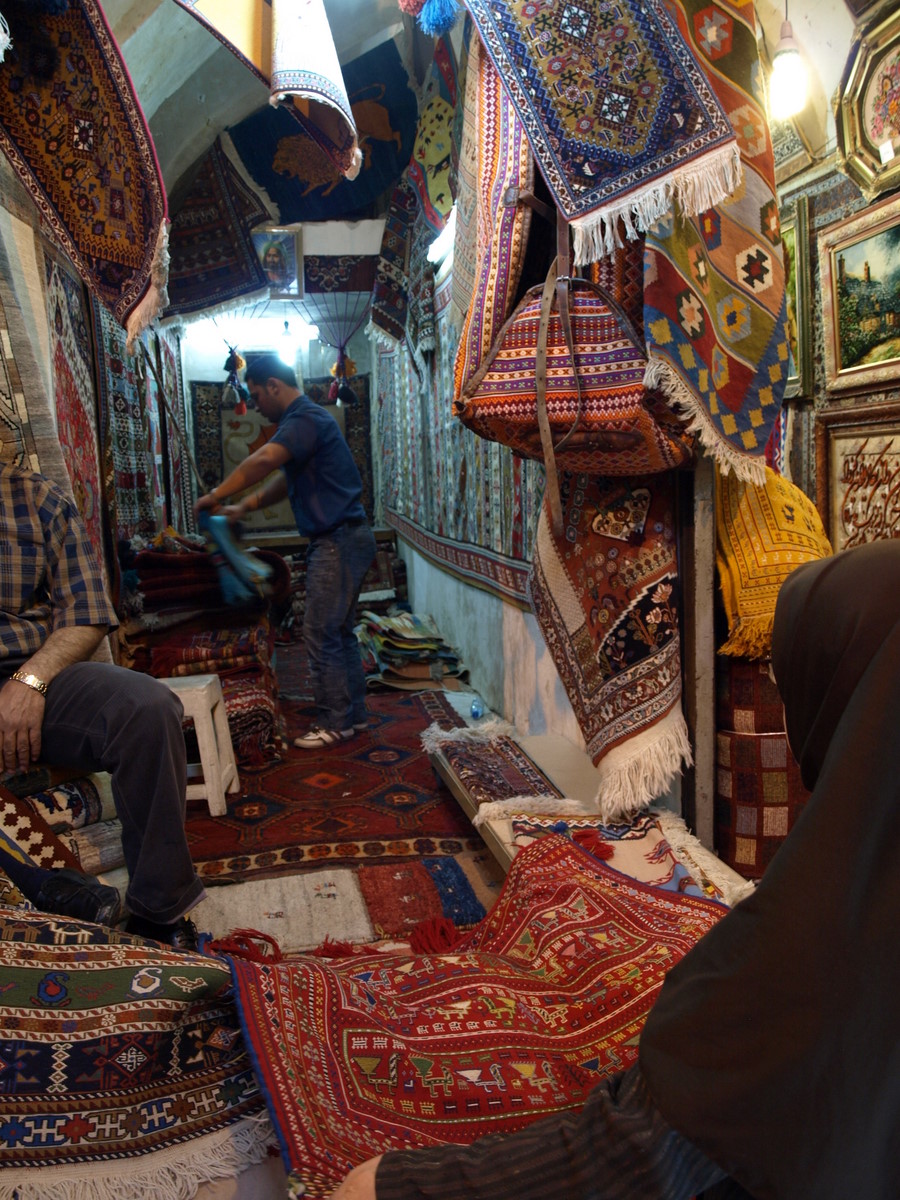 [2008-03-23_shiraz-vakil-bazar/20080323_137.JPG]