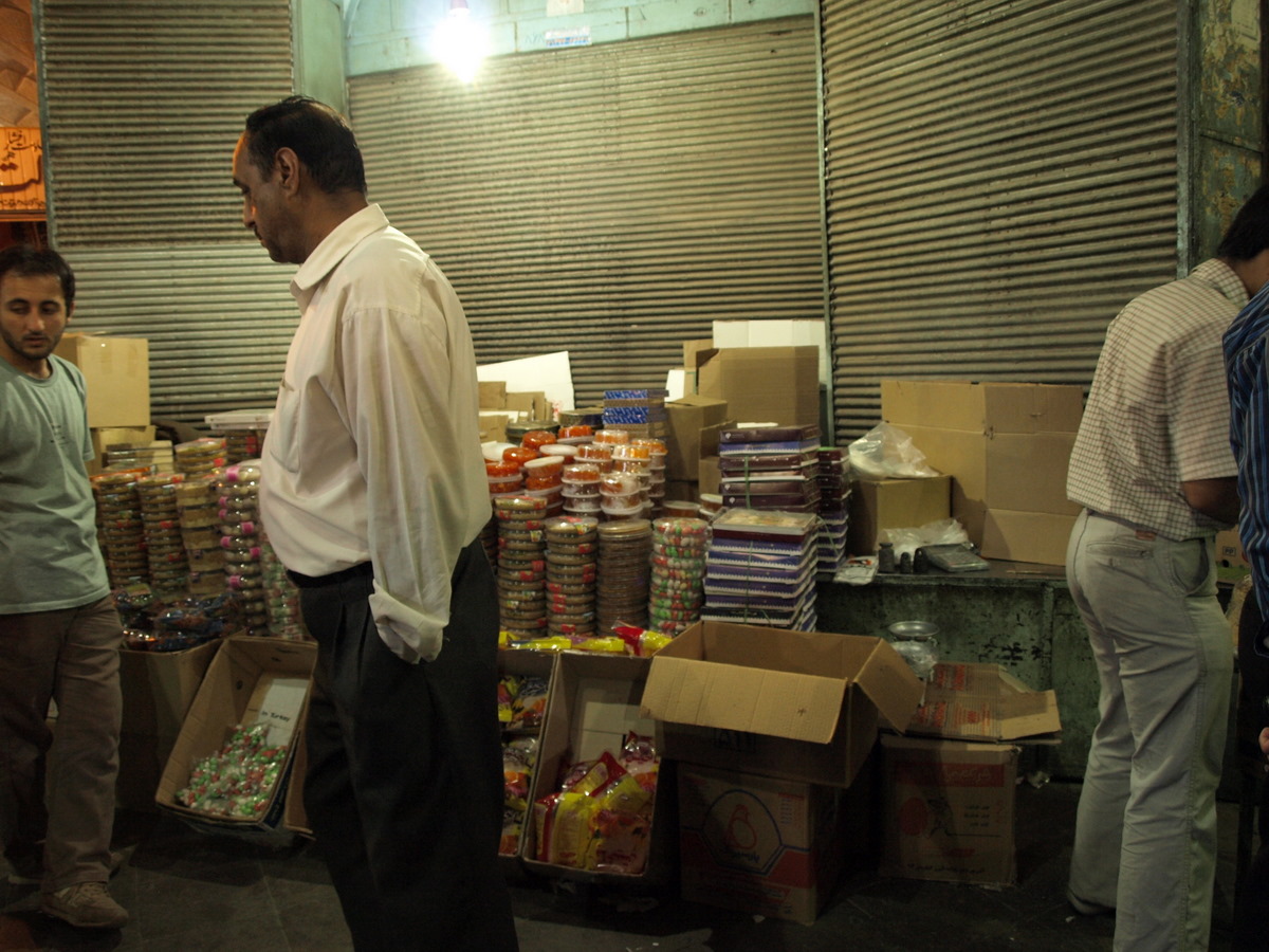 [2008-03-23_shiraz-vakil-bazar/20080323_148.JPG]