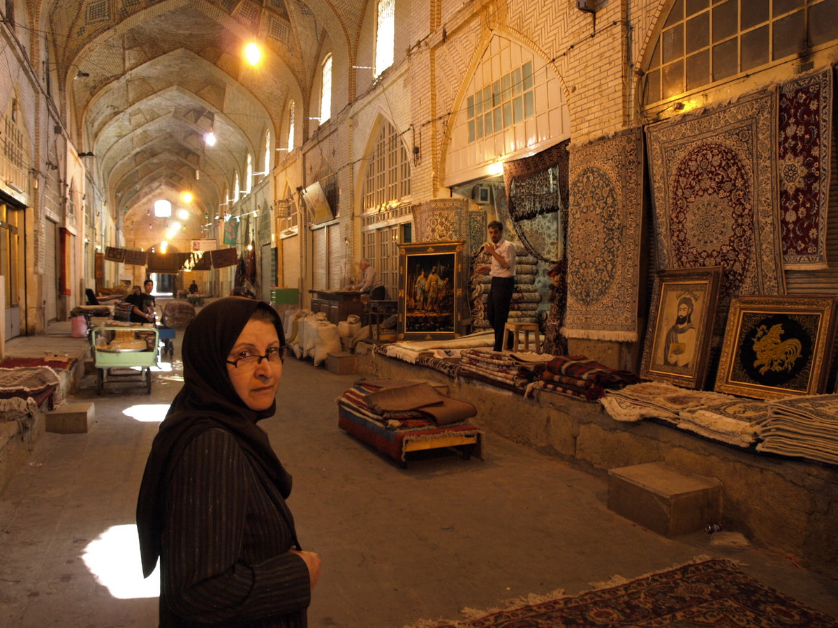 [2008-03-23_shiraz-vakil-bazar/20080323_154.JPG]