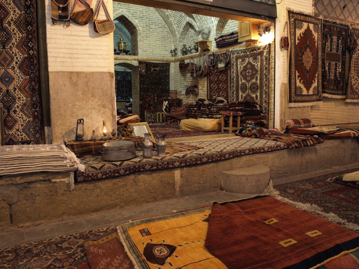 [2008-03-23_shiraz-vakil-bazar/20080323_157.JPG]