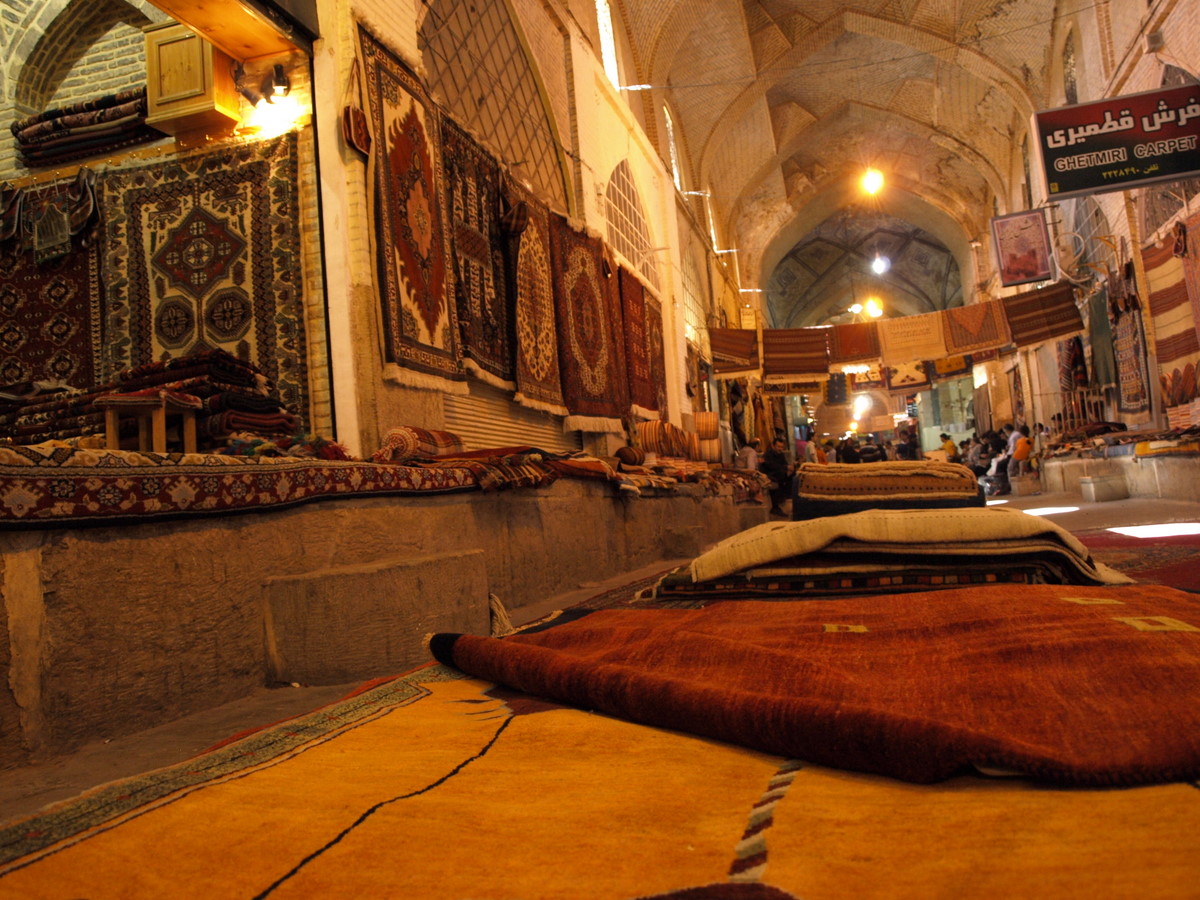 [2008-03-23_shiraz-vakil-bazar/20080323_162.JPG]