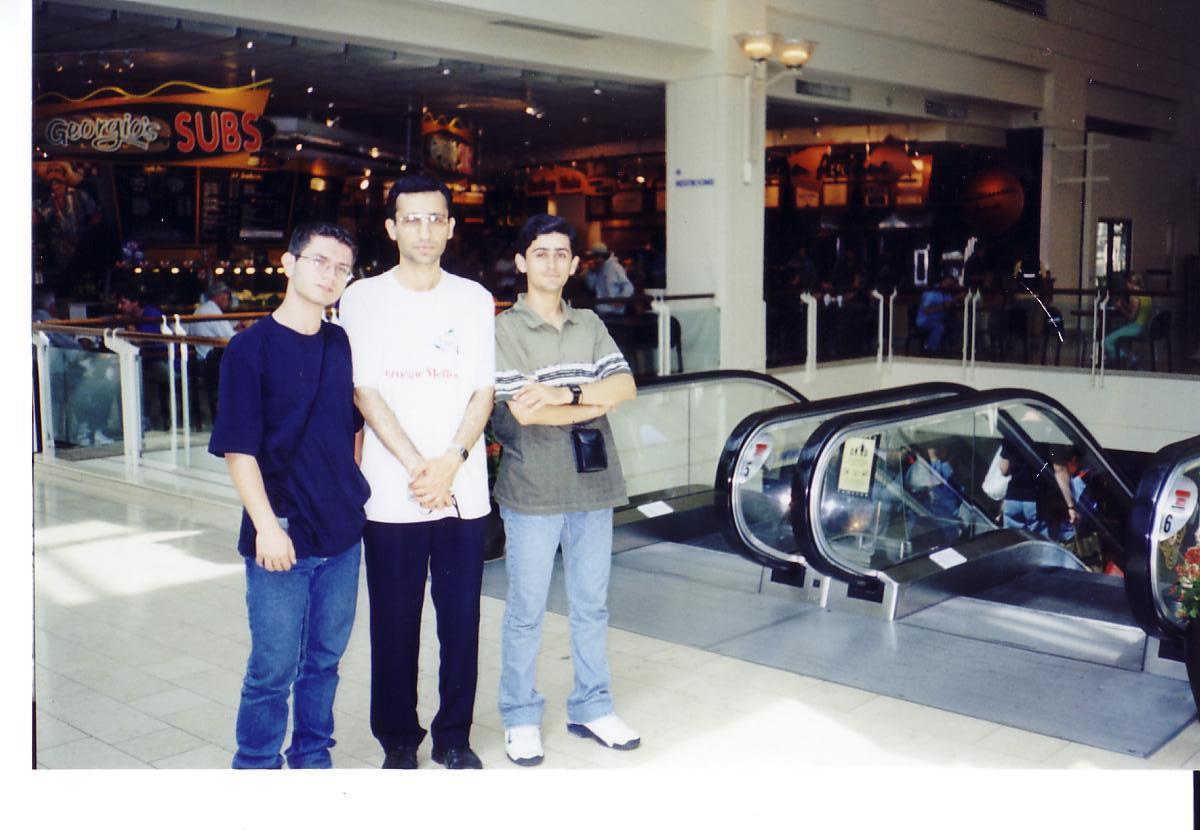 [robocup2001-2rev/usa-12-0.jpg]