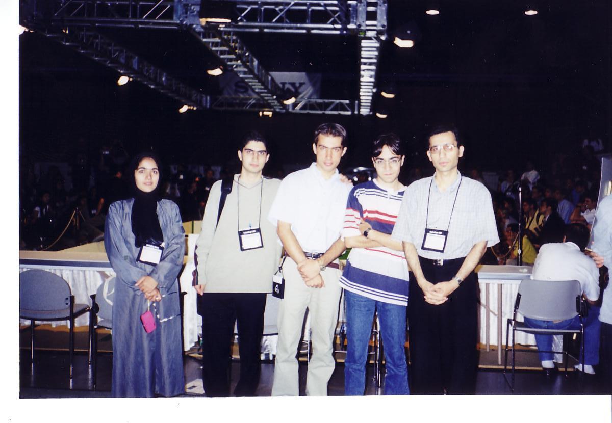 [robocup2001-2rev/usa-17-0.jpg]