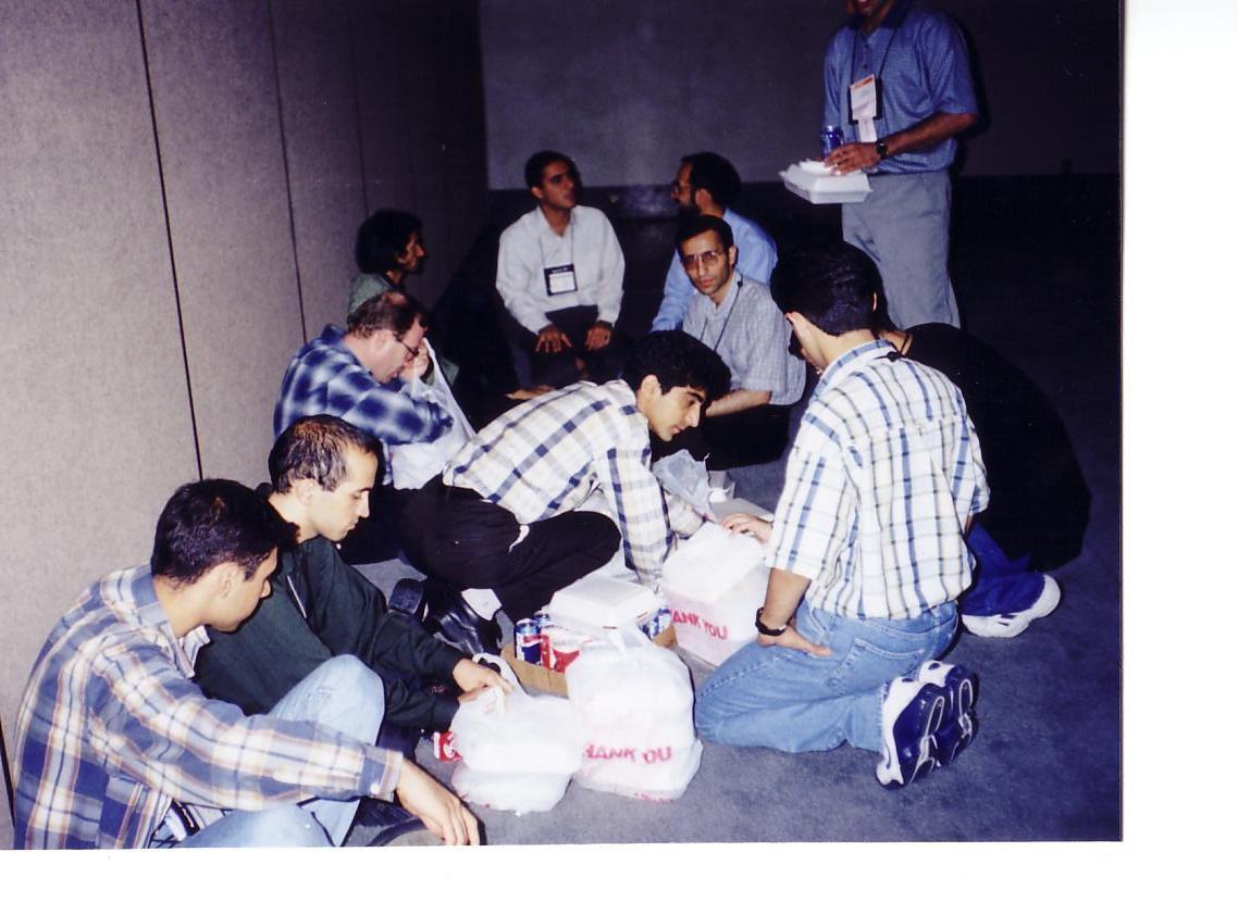[robocup2001-2rev/usa-17-2.jpg]
