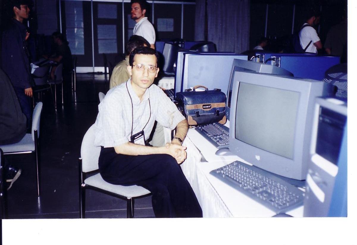 [robocup2001-2rev/usa-18-1.jpg]