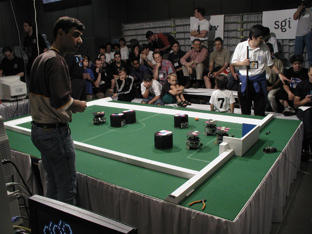 [robocup2001/001.jpg]