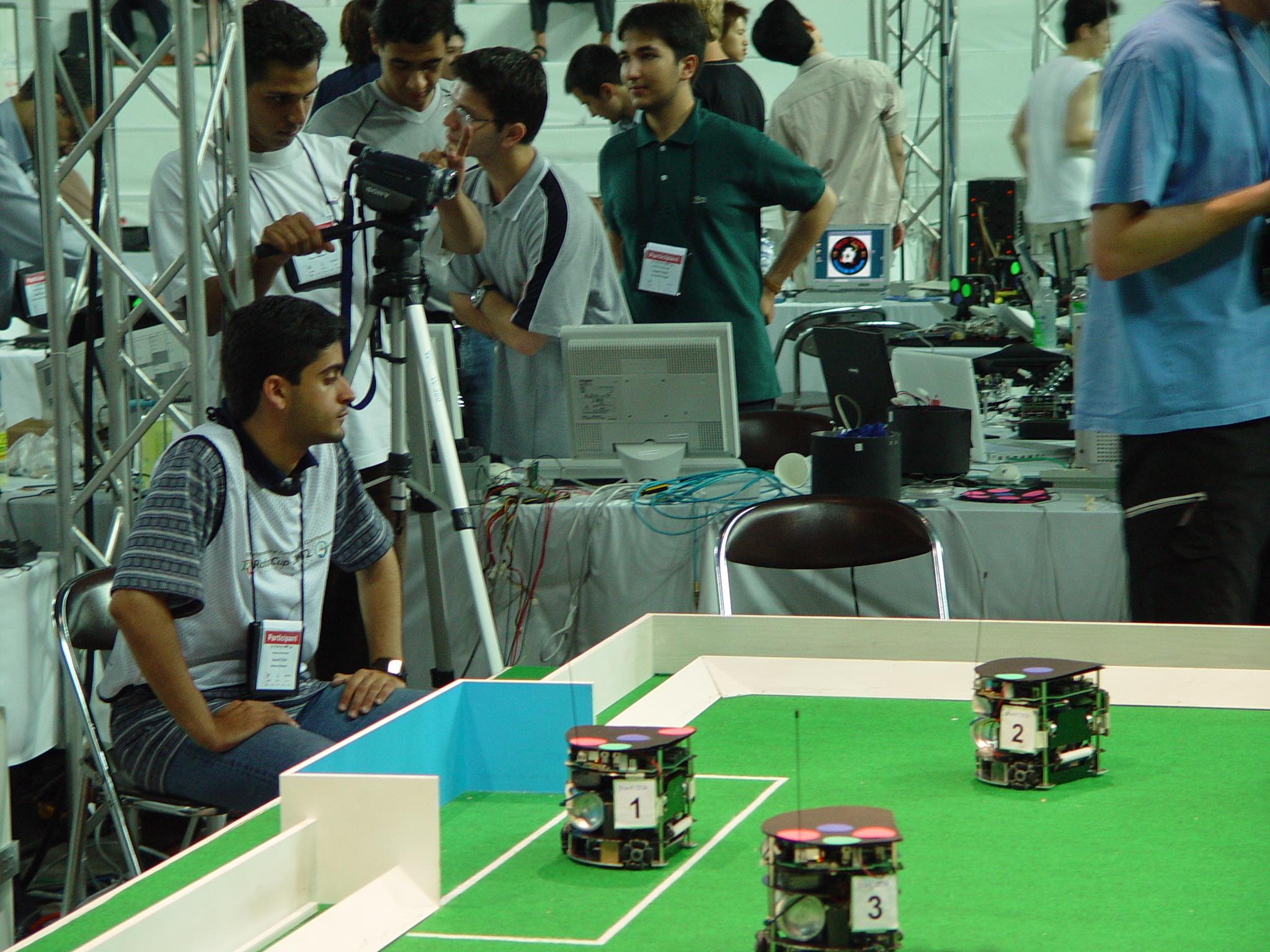 [robocup2002/3.jpg]