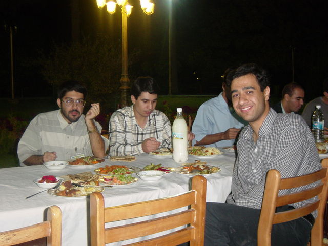 [shiraz1rev/2002_10_29-21_59_16.jpg]