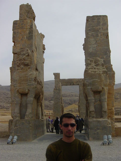 [shiraz1rev/2002_11_01-09_46_05.jpg]