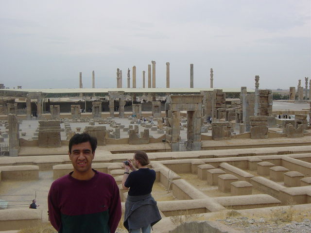 [shiraz1rev/2002_11_01-11_05_20.jpg]