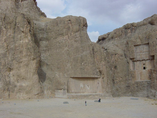 [shiraz1rev/2002_11_01-12_36_10.jpg]