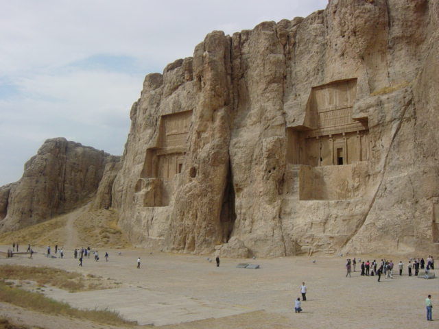 [shiraz1rev/2002_11_01-12_36_24.jpg]