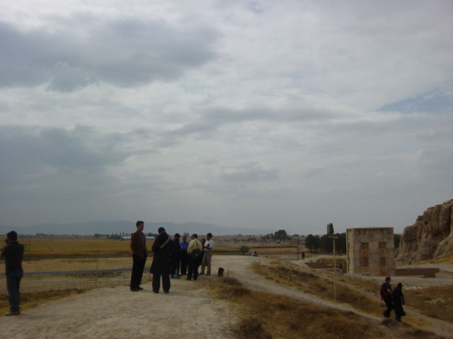 [shiraz1rev/2002_11_01-12_36_32.jpg]