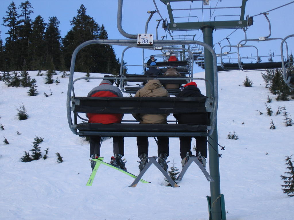 [ski_2007_02_10/18_21_23.jpg]