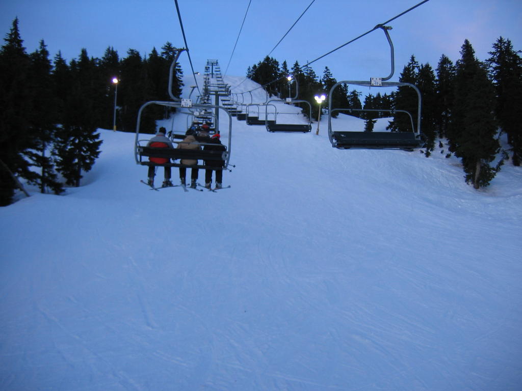 [ski_2007_02_10/18_25_09.jpg]
